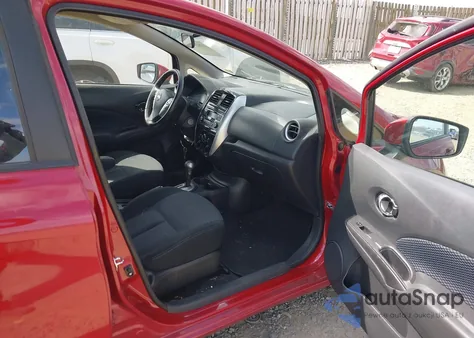 2015 Nissan Versa Note S (Sr)/S Plus/Sl/Sr/Sv z USA, uszkodzony, nr VIN 3N1CE2CP2FL422580